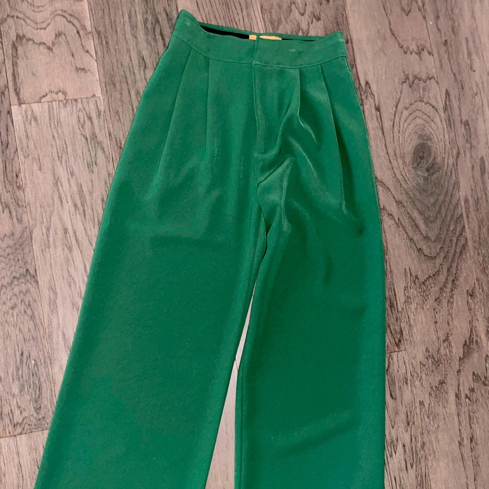 Wide Legged pants - Stella Dallas brand- NEW with Tags!! Kelly green